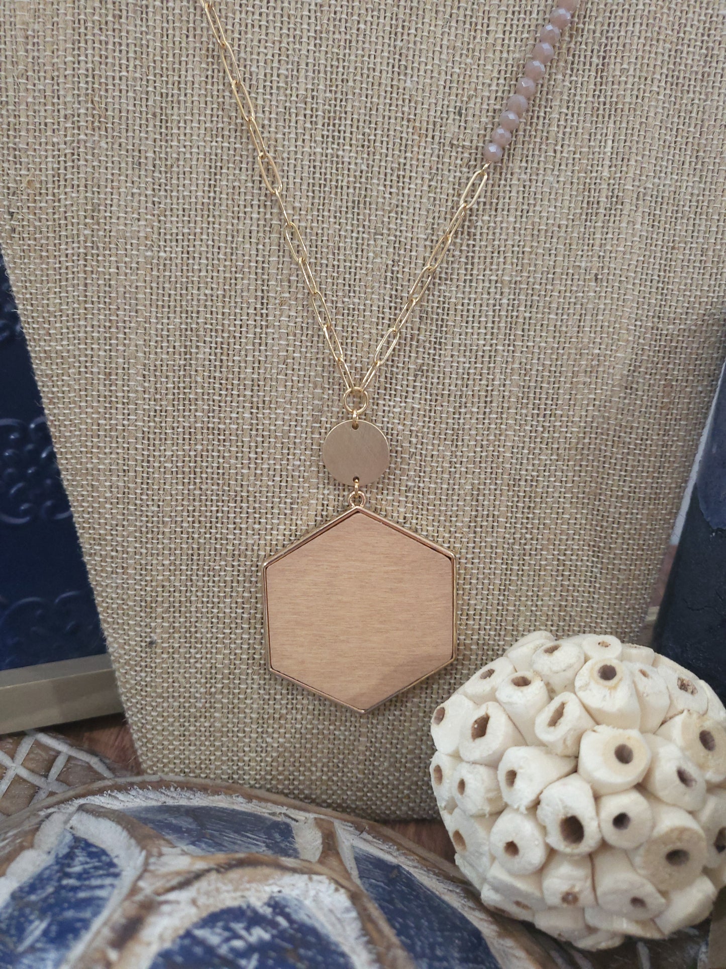 Load image into Gallery viewer, Hexagon Wood &amp;amp; Gold Necklace
