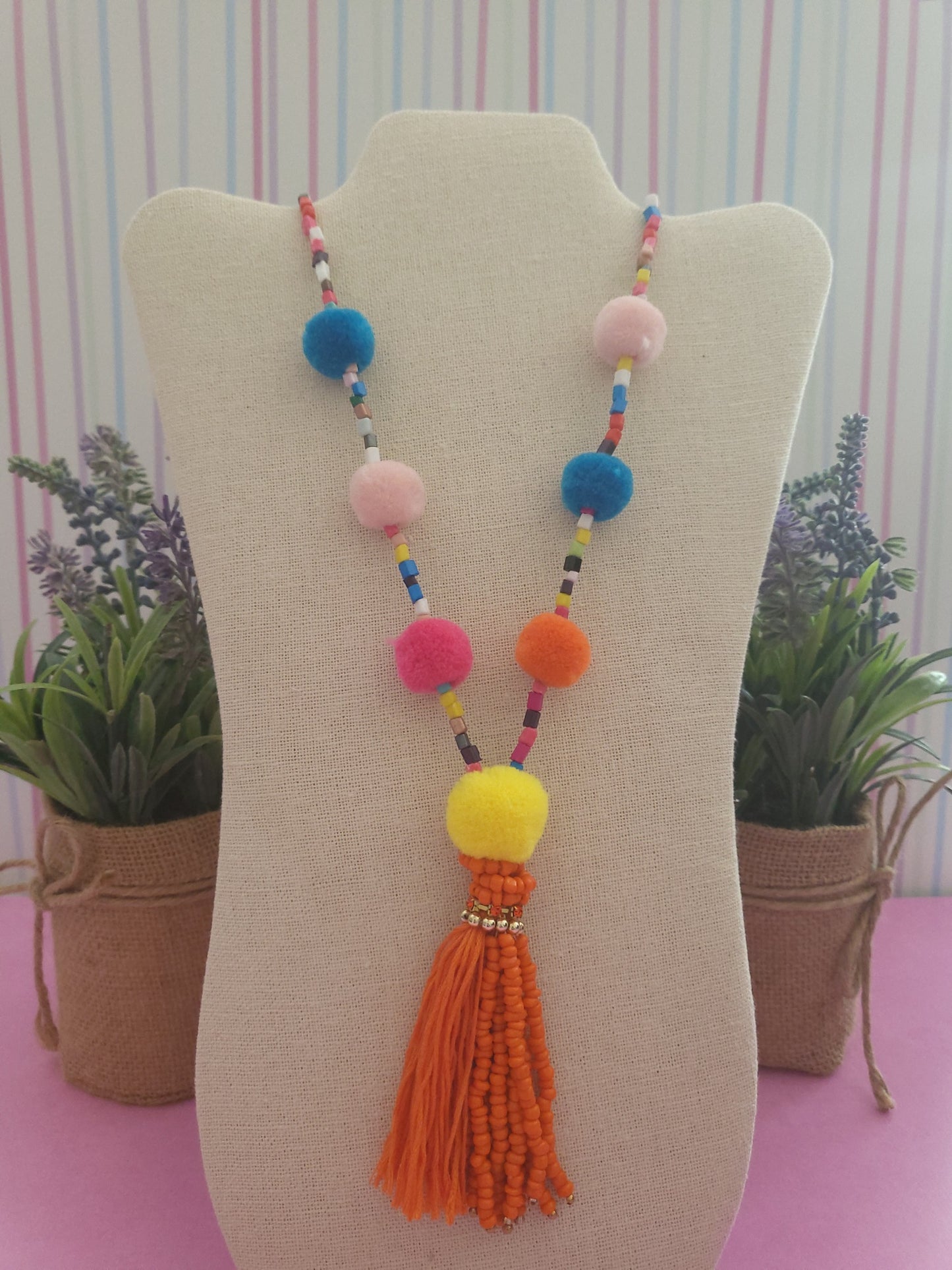 Load image into Gallery viewer, Beaded Puff Ball Necklace
