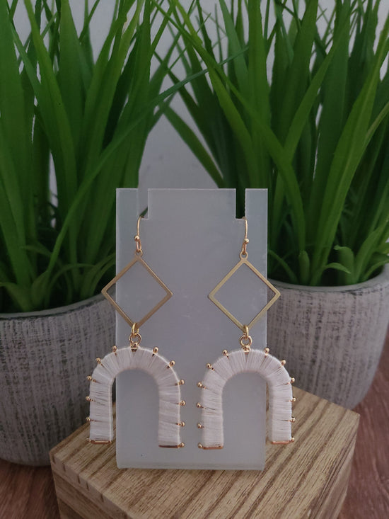 Load image into Gallery viewer, White &amp;amp; Gold Horseshoe Earrings
