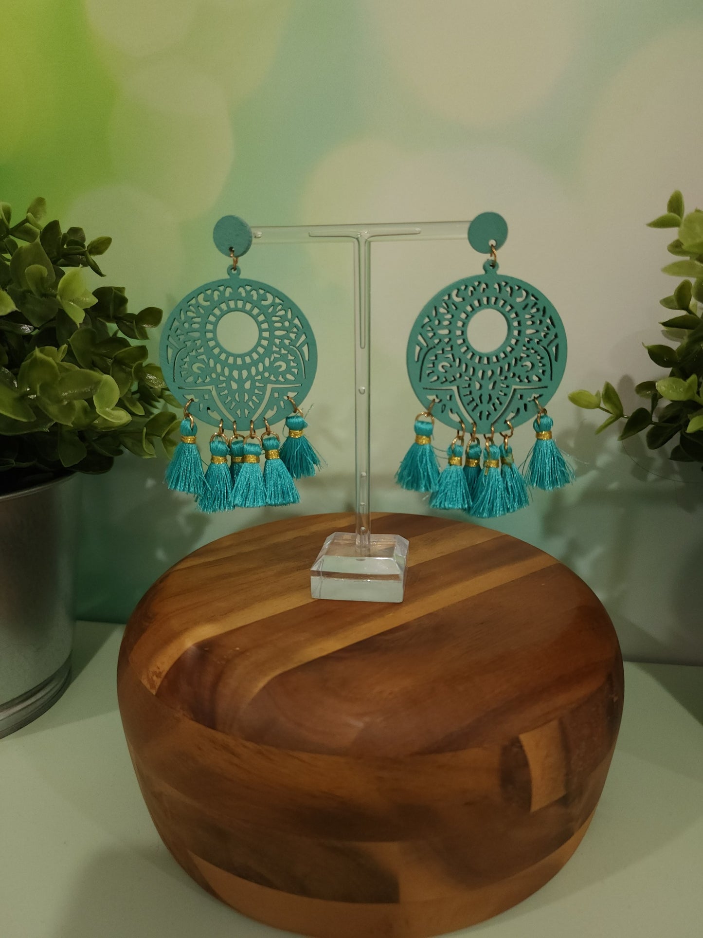 Load image into Gallery viewer, Wood Lace Style Earrings
