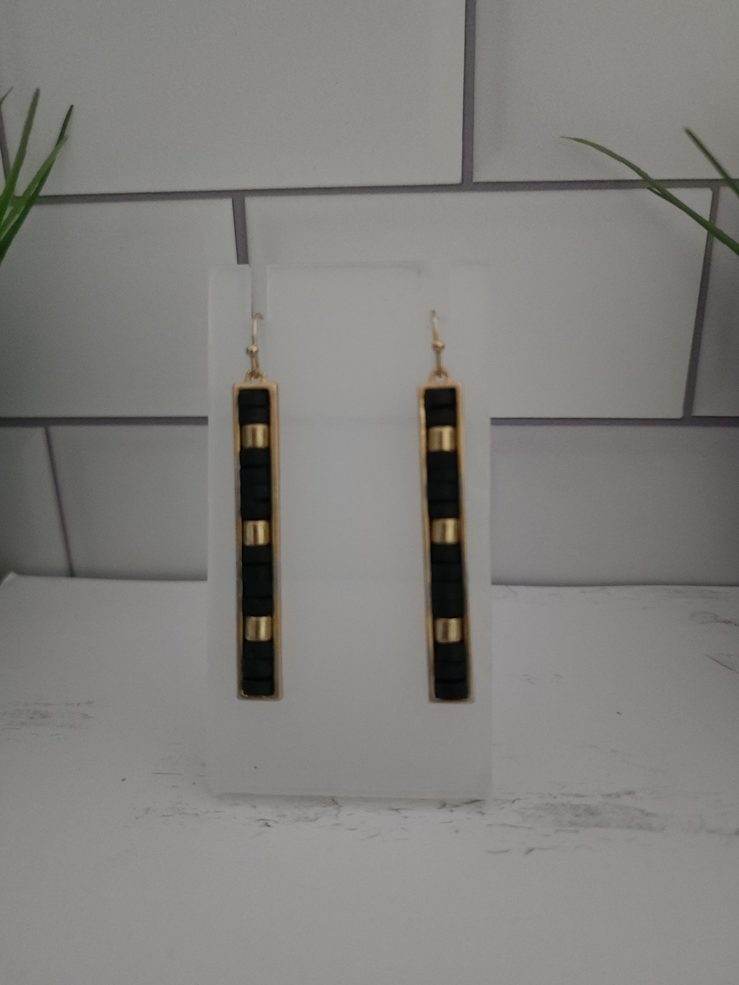 Load image into Gallery viewer, Black &amp;amp; Gold Bar Earrings
