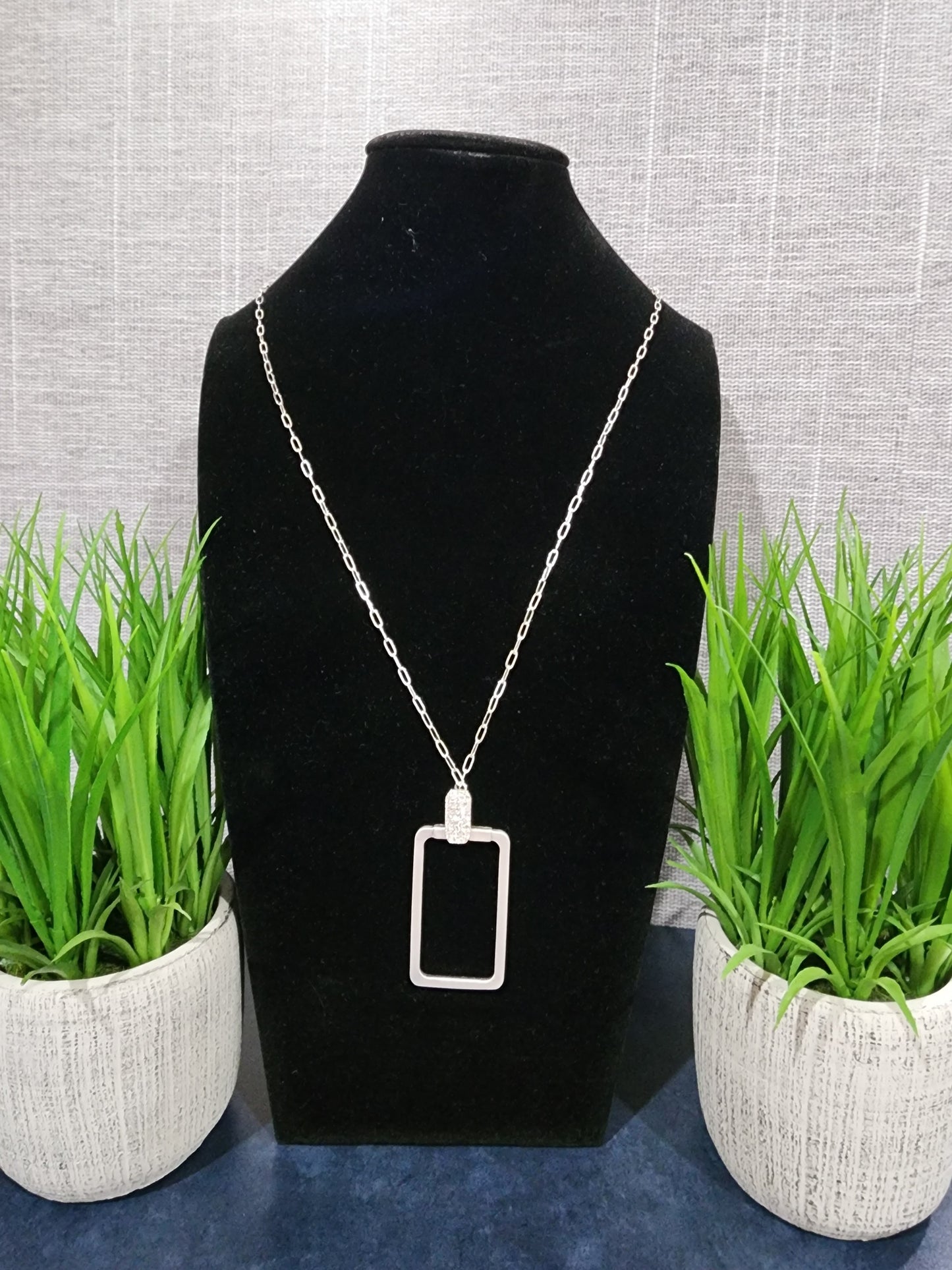 Load image into Gallery viewer, Silver Square Pendant Necklace
