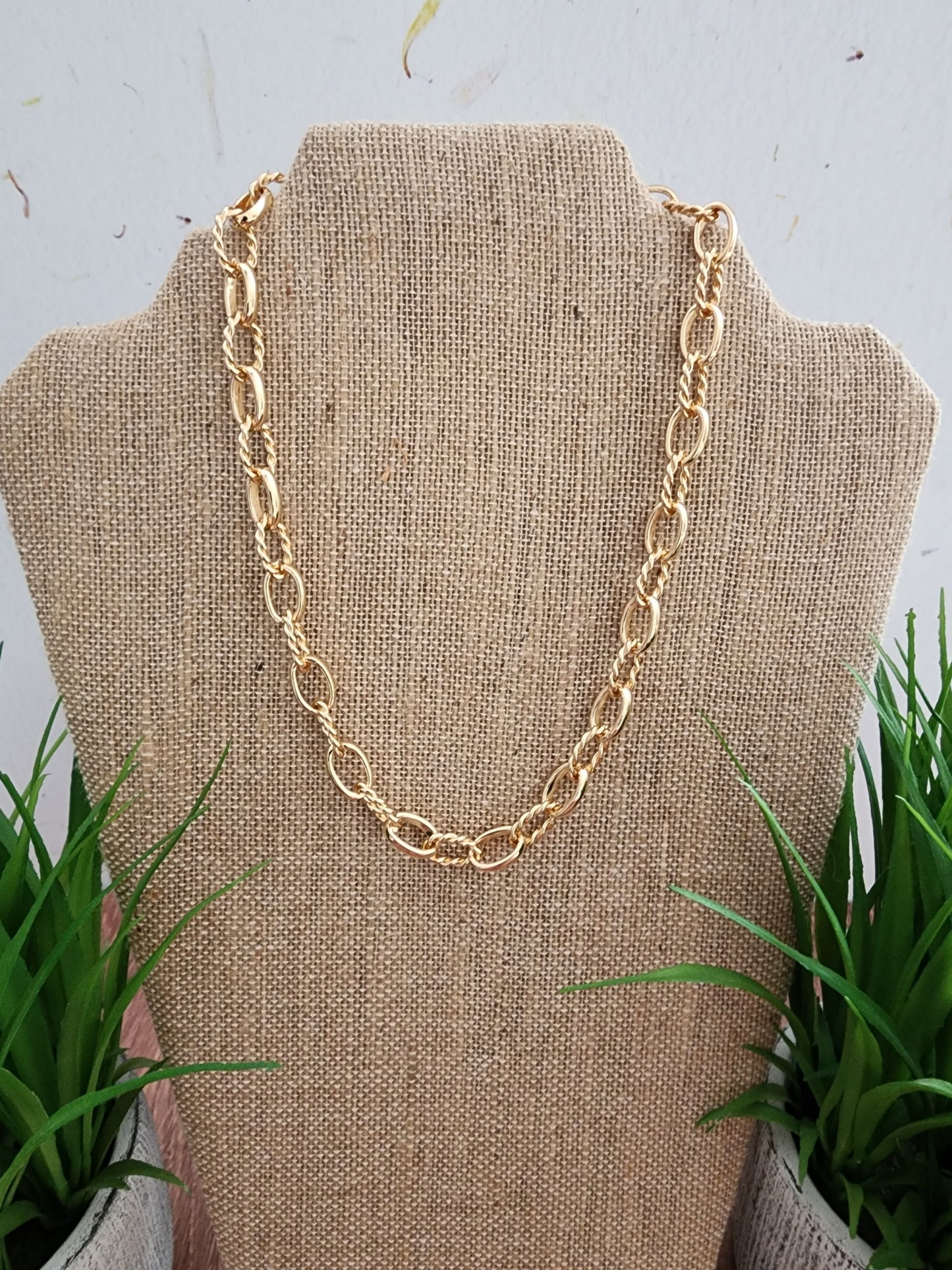 Smooth & Braided Chain Necklace